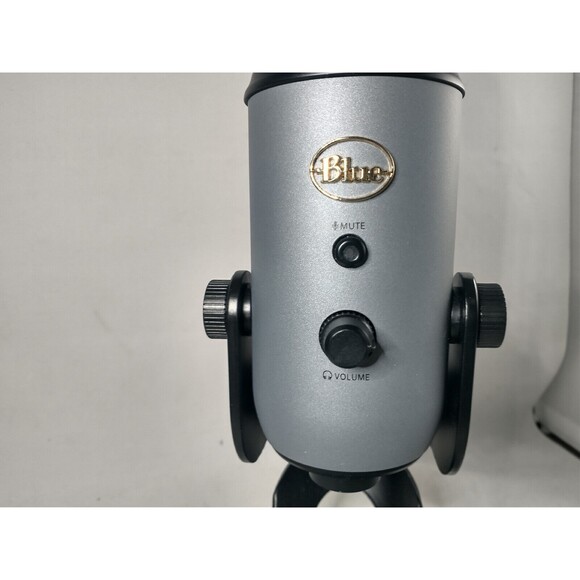 Blue Yeti USB Microphone for Recording Streaming Gaming Podcasting on PC - Picture 16 of 16